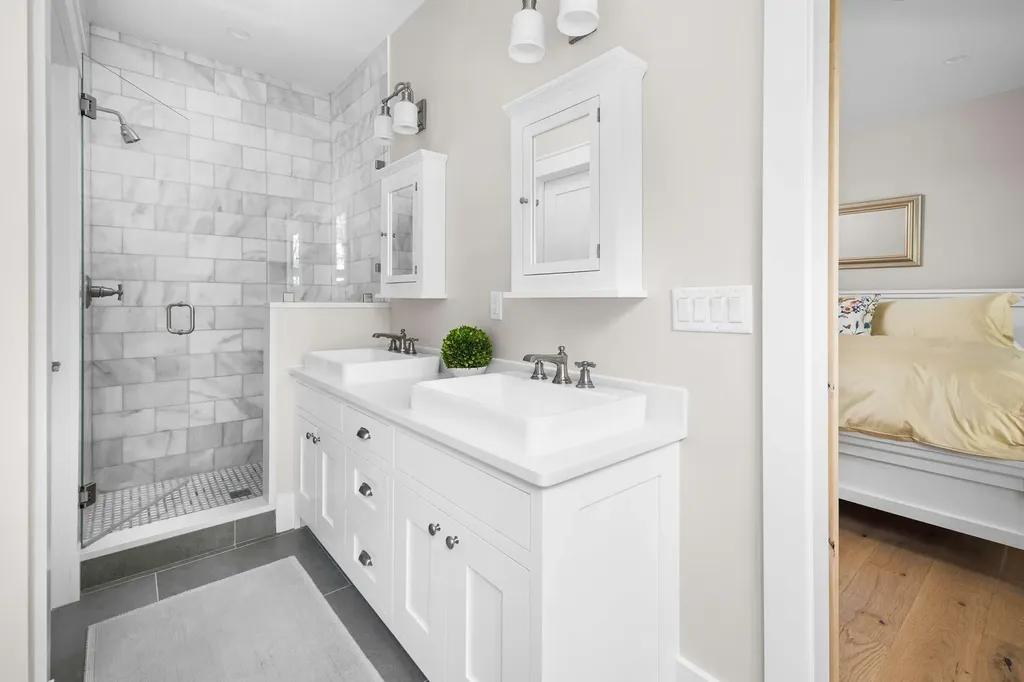 5 Primrose Lane York ME 03902
