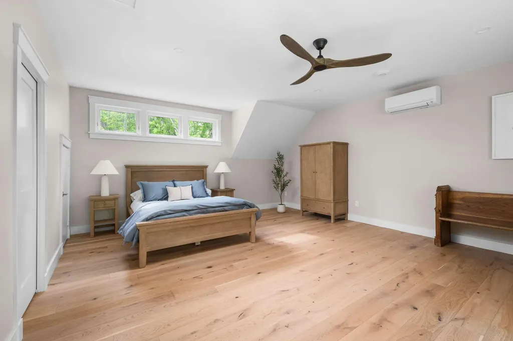 5 Primrose Lane York ME 03902