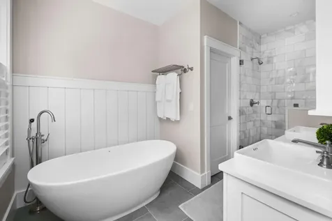 5 Primrose Lane York ME 03902