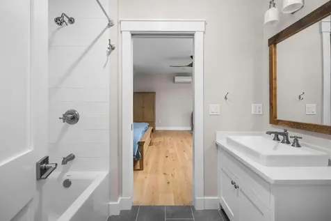 5 Primrose Lane York ME 03902