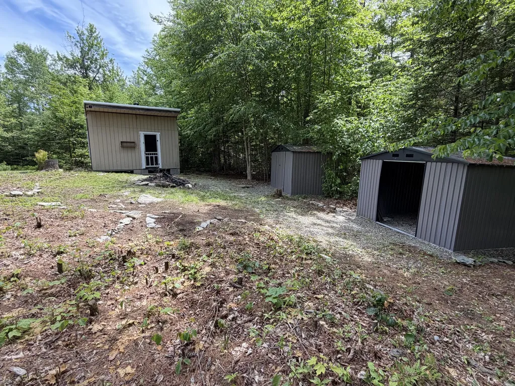 194 Meadow Road Hudson ME 04449