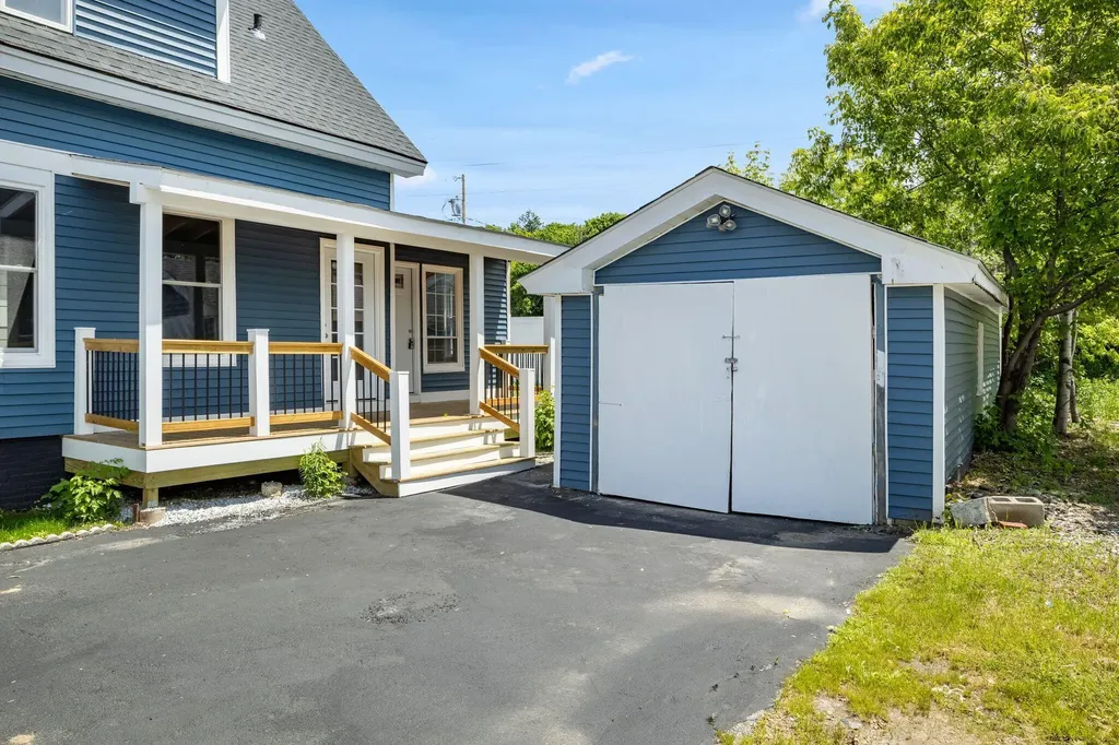 153 Spring Street Lewiston ME 04240