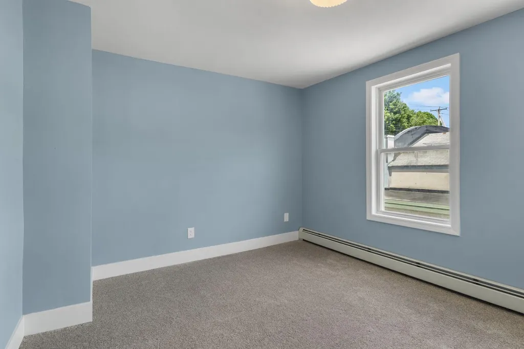153 Spring Street Lewiston ME 04240