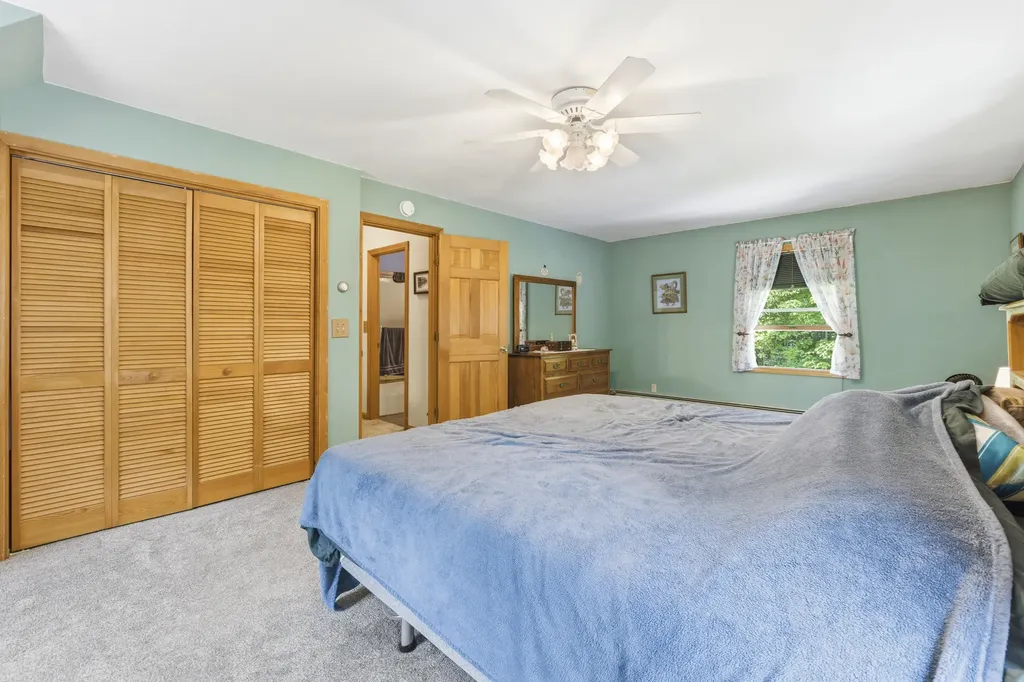1079 Gardiner Road Wiscasset ME 04578