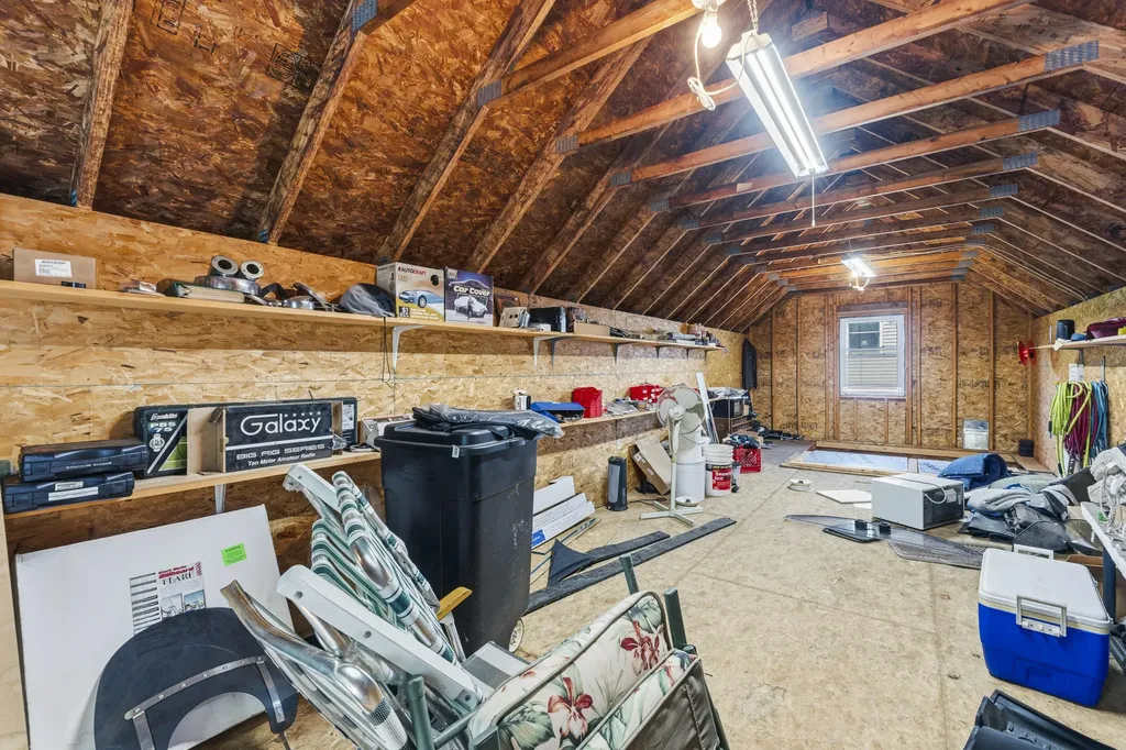 1079 Gardiner Road Wiscasset ME 04578