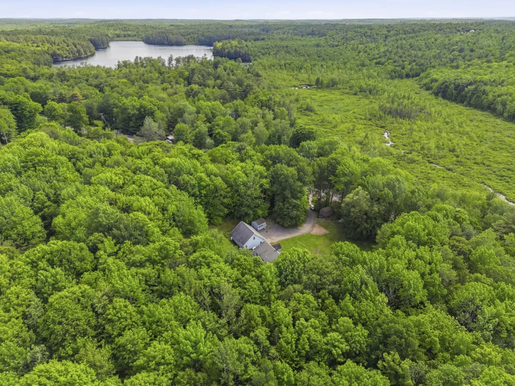1079 Gardiner Road Wiscasset ME 04578