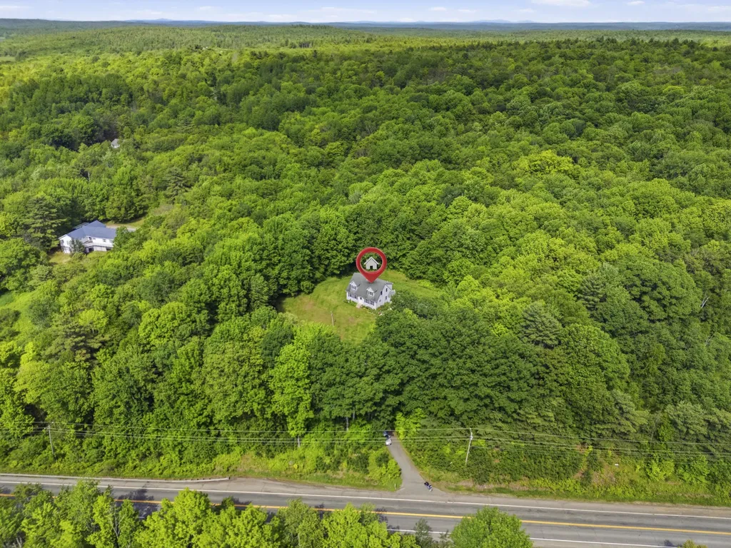 1079 Gardiner Road Wiscasset ME 04578
