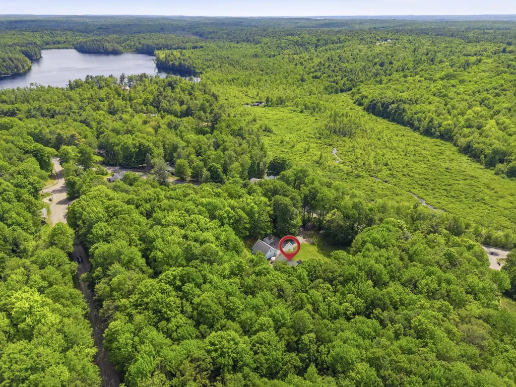 1079 Gardiner Road Wiscasset ME 04578