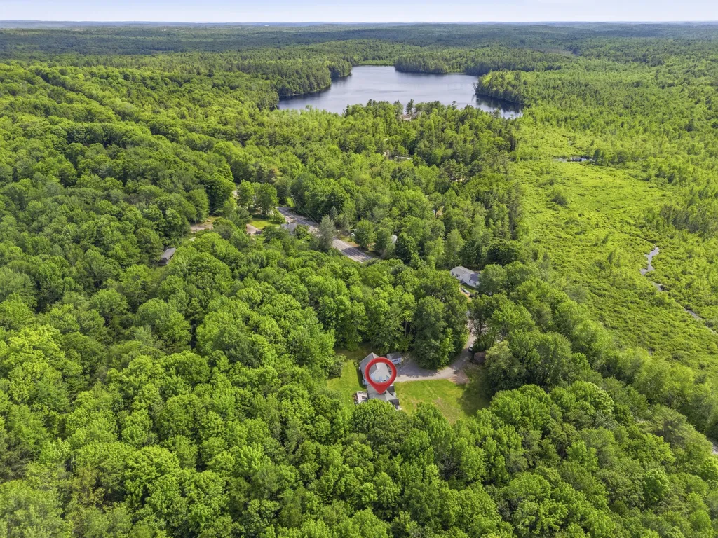 1079 Gardiner Road Wiscasset ME 04578