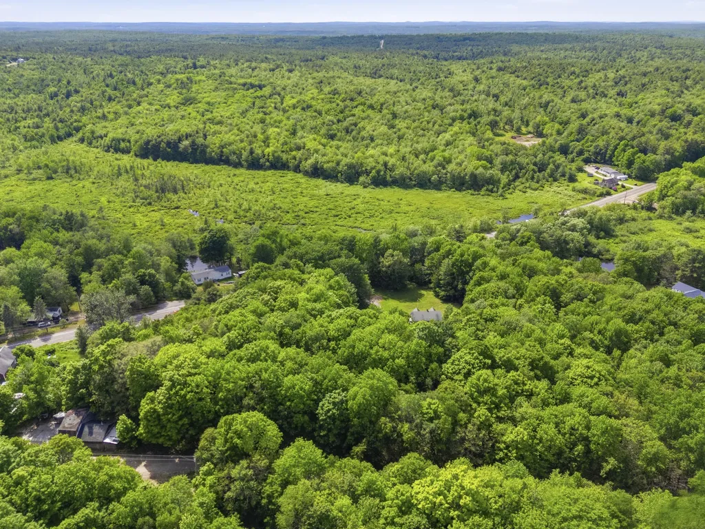 1079 Gardiner Road Wiscasset ME 04578