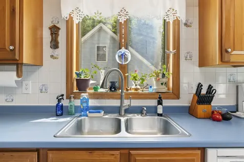 1079 Gardiner Road Wiscasset ME 04578
