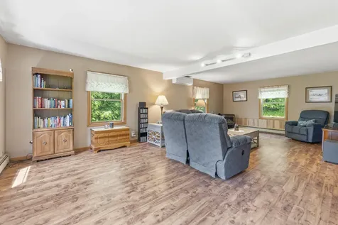 1079 Gardiner Road Wiscasset ME 04578