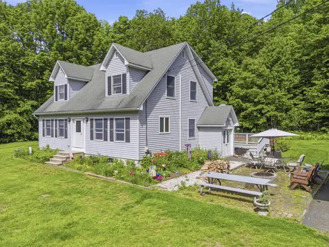 1079 Gardiner Road Wiscasset ME 04578
