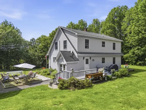 1079 Gardiner Road Wiscasset ME 04578