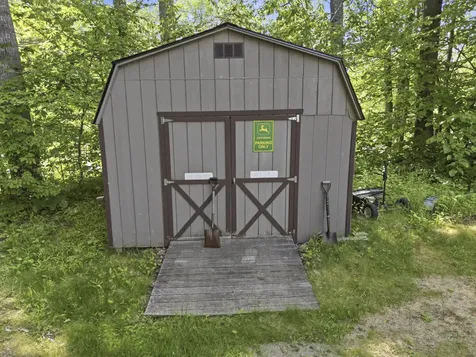 1079 Gardiner Road Wiscasset ME 04578