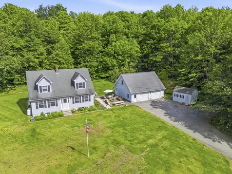 1079 Gardiner Road Wiscasset ME 04578