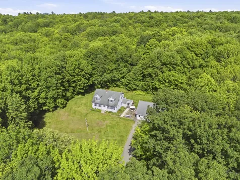 1079 Gardiner Road Wiscasset ME 04578
