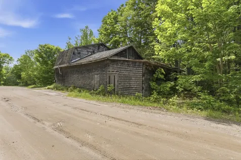 1079 Gardiner Road Wiscasset ME 04578