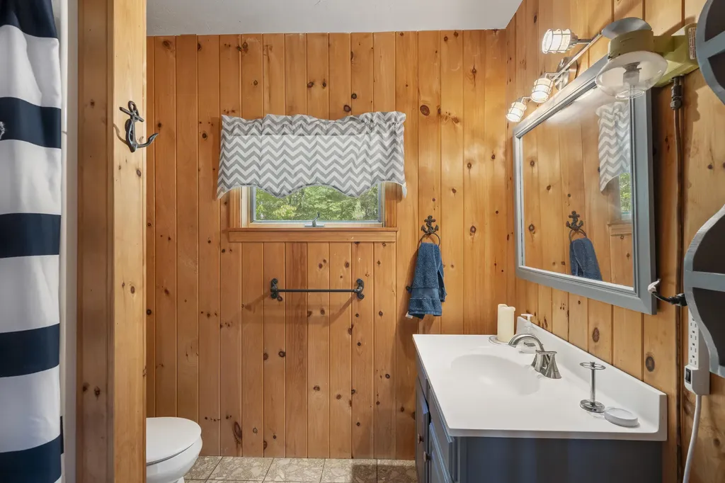 39 Birch Island S Street Harpswell ME 04079