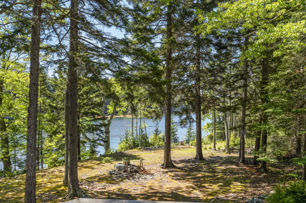 39 Birch Island S Street Harpswell ME 04079
