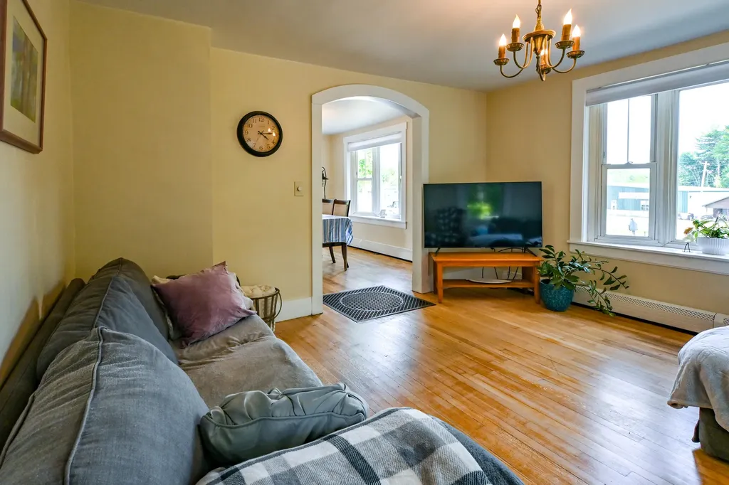 41 Main Street Windham ME 04062