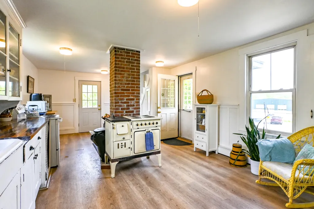 41 Main Street Windham ME 04062