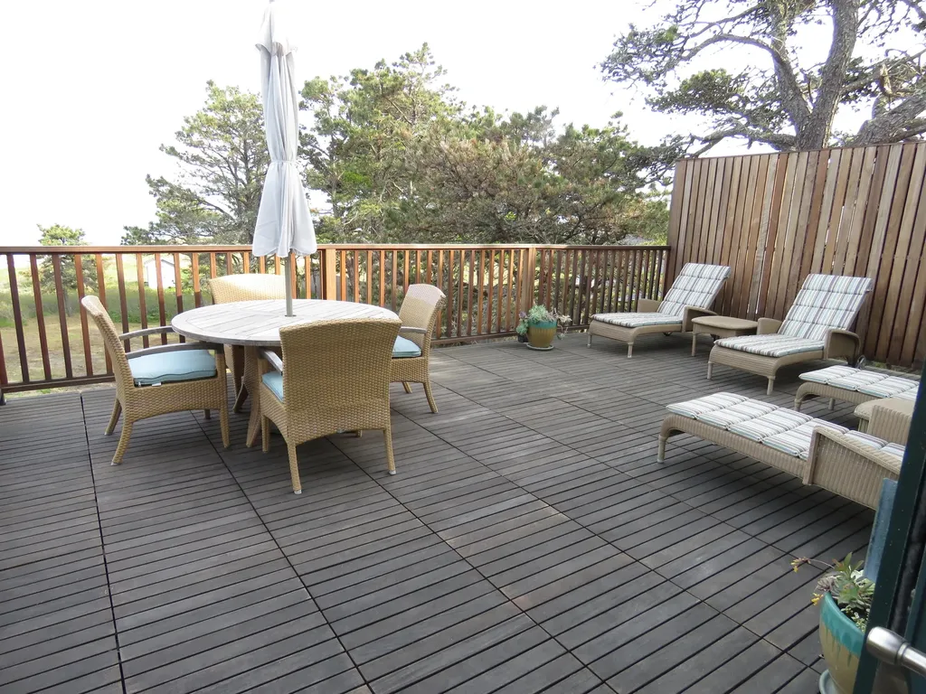 823 Popham Road Phippsburg ME 04562