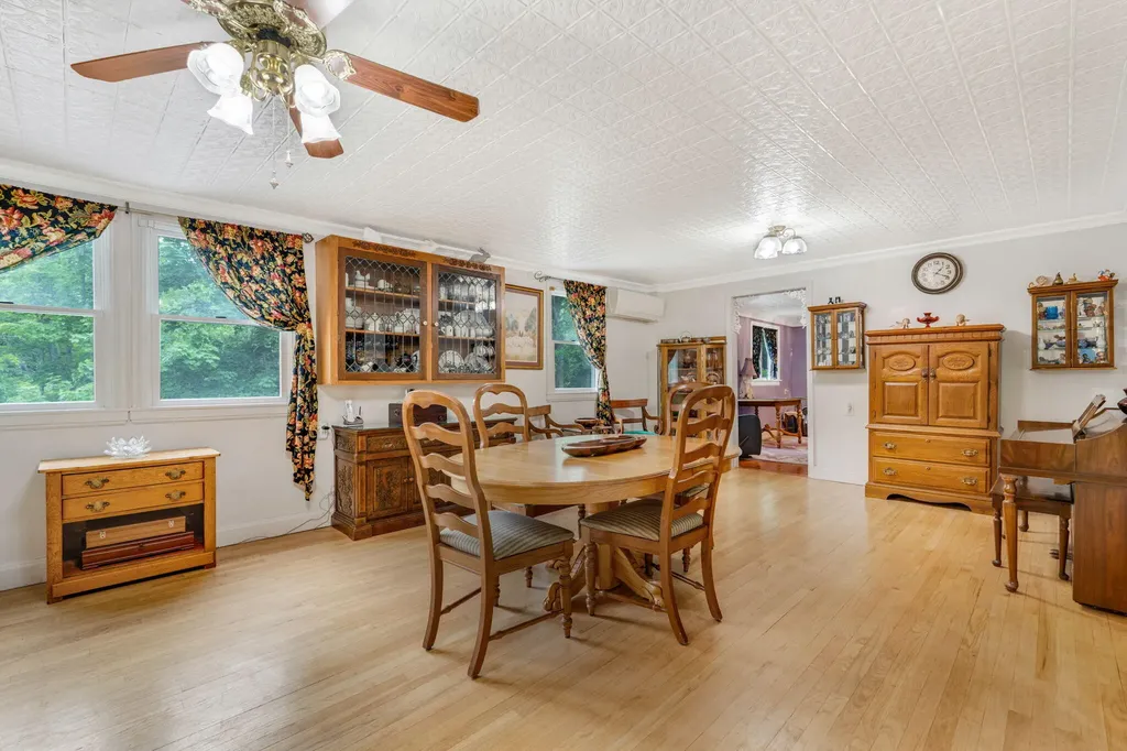 2952 Sennebec Road Appleton ME 04862