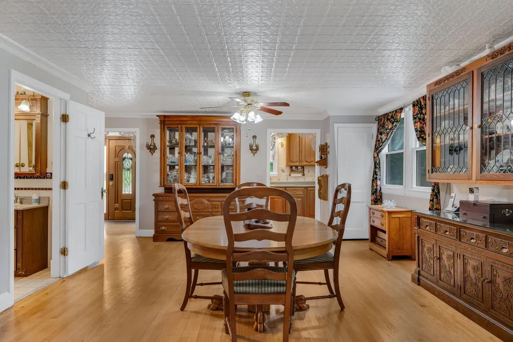 2952 Sennebec Road Appleton ME 04862