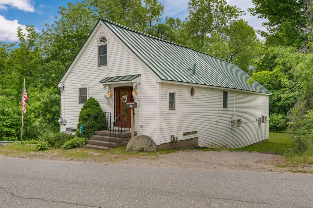 2952 Sennebec Road Appleton ME 04862