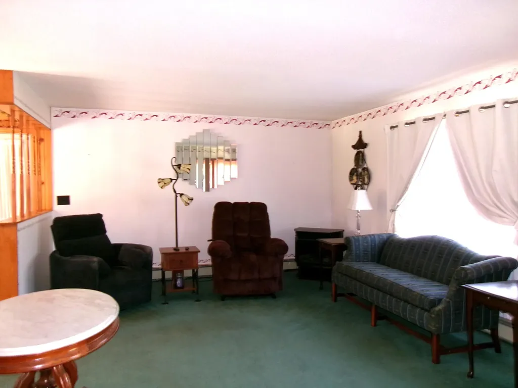 8 Chadwick Hill Drive China ME 04358