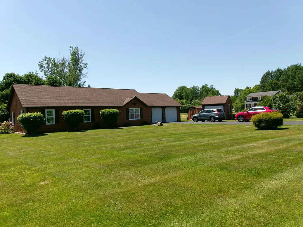 8 Chadwick Hill Drive China ME 04358