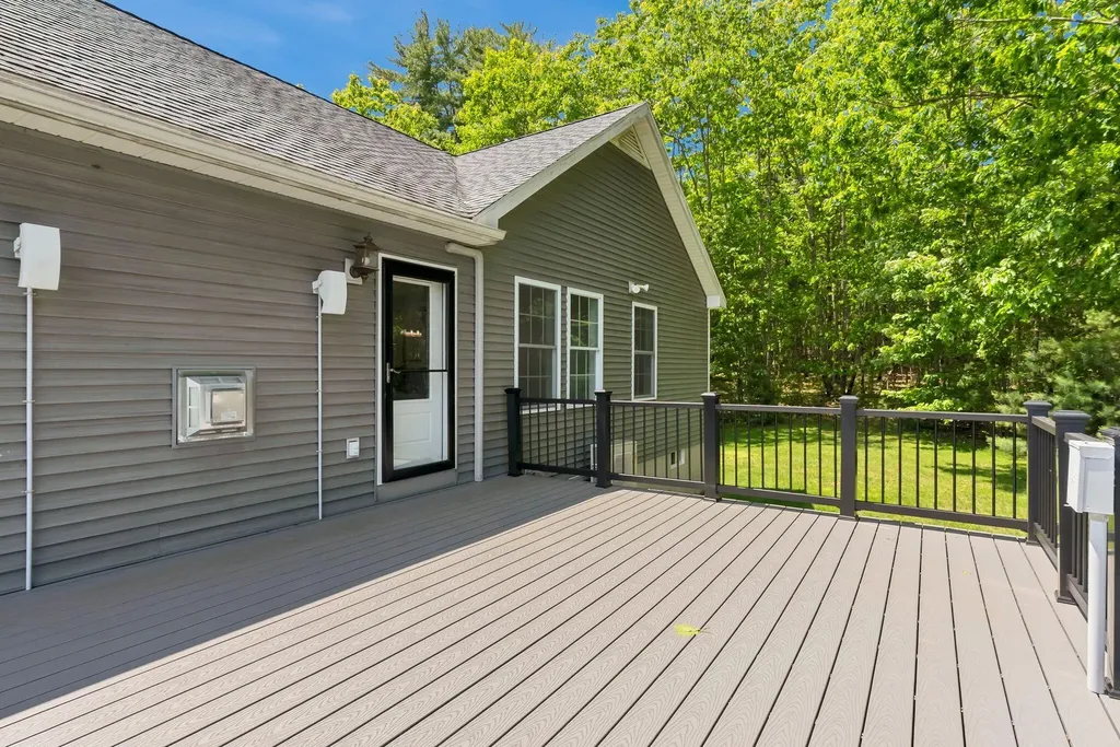 11 Clearview Lane Waterboro ME 04087