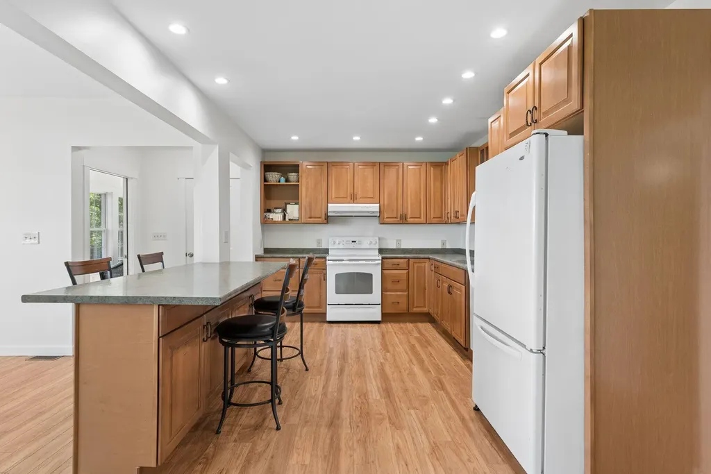 11 Clearview Lane Waterboro ME 04087