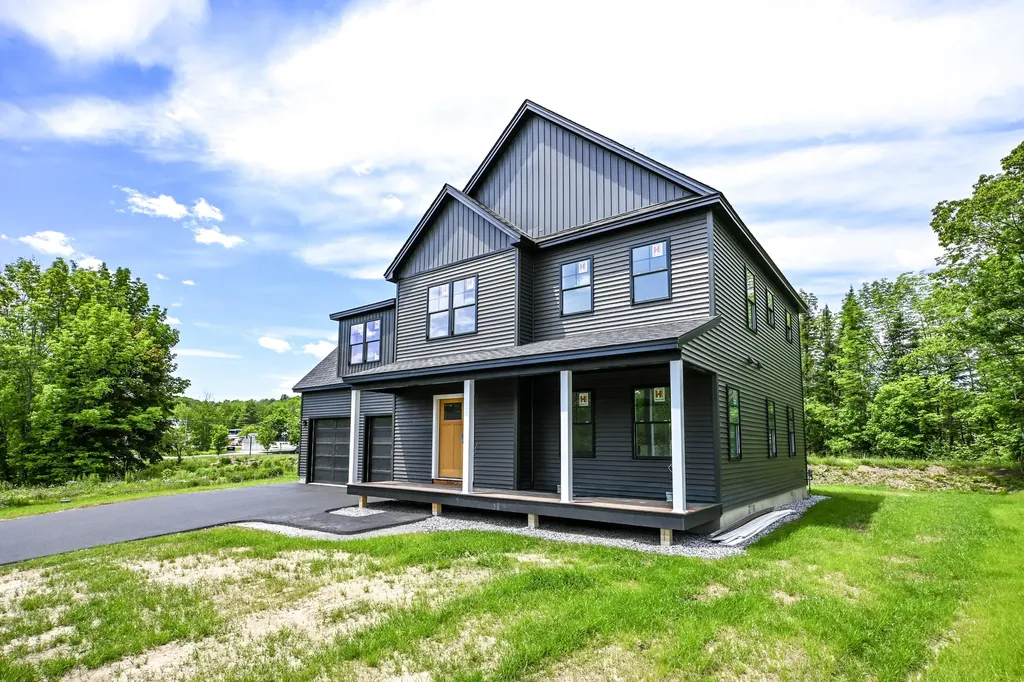8 Constellation Way Falmouth ME 04105