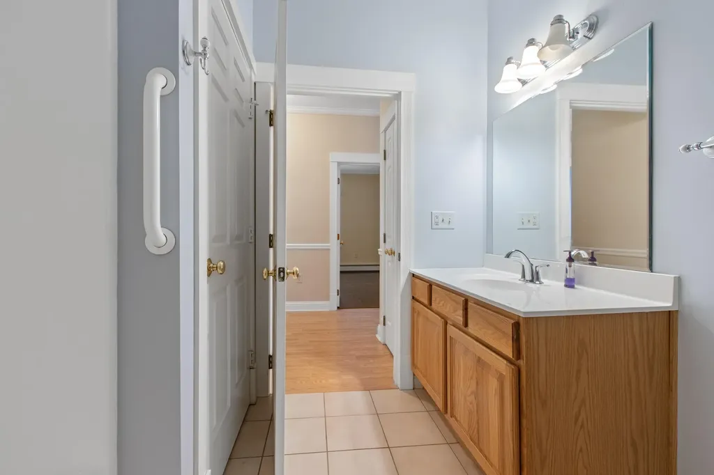 106 Farragut Way Kennebunk ME 04043