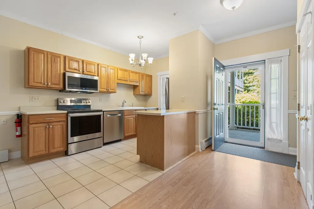 106 Farragut Way Kennebunk ME 04043