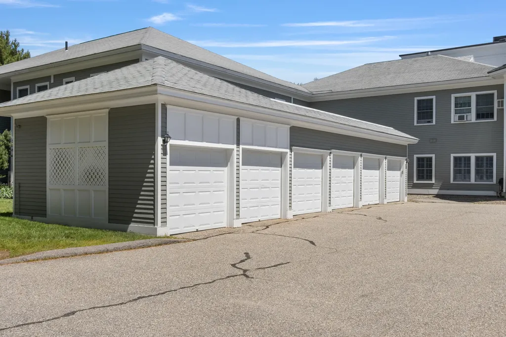 106 Farragut Way Kennebunk ME 04043
