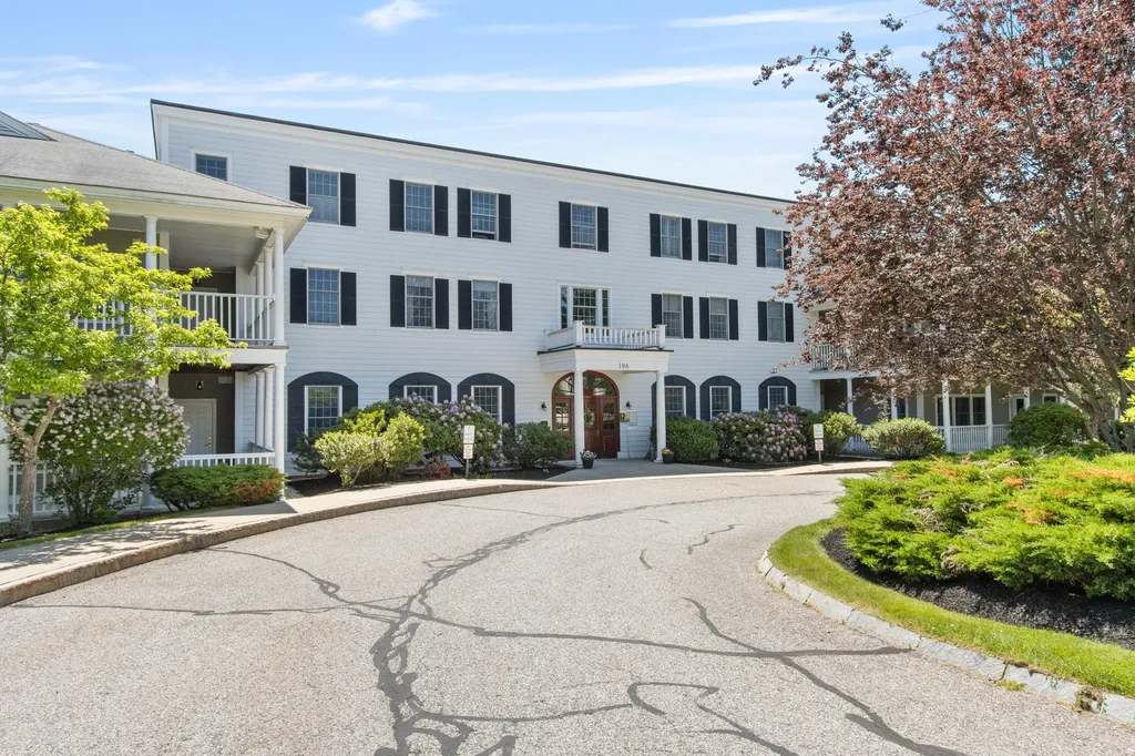 106 Farragut Way Kennebunk ME 04043