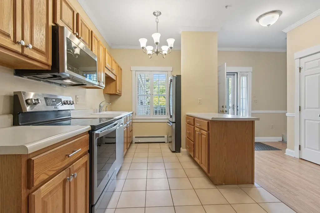 106 Farragut Way Kennebunk ME 04043