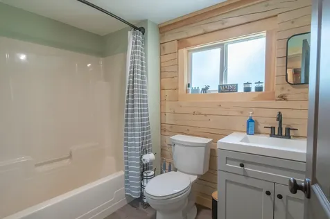 109 Brown Road Farmington ME 04938