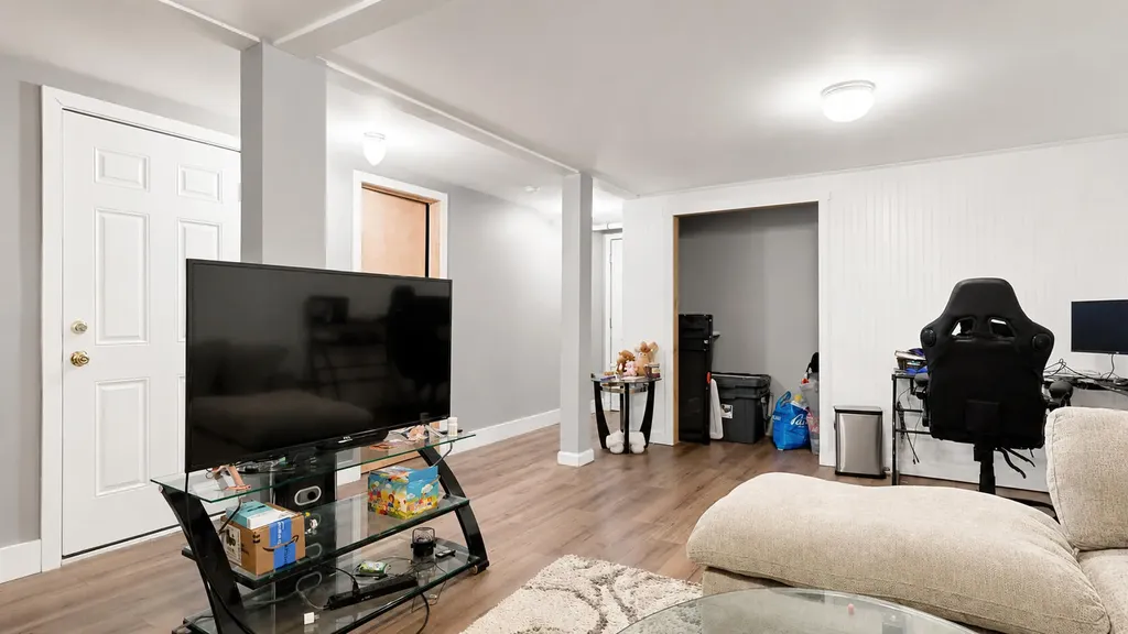 254 Stroudwater Street Westbrook ME 04092