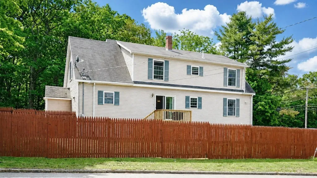 254 Stroudwater Street Westbrook ME 04092