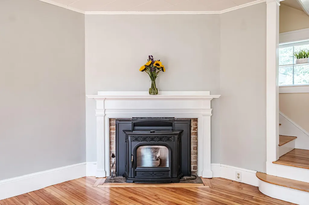 32 Pine Point Road Scarborough ME 04074