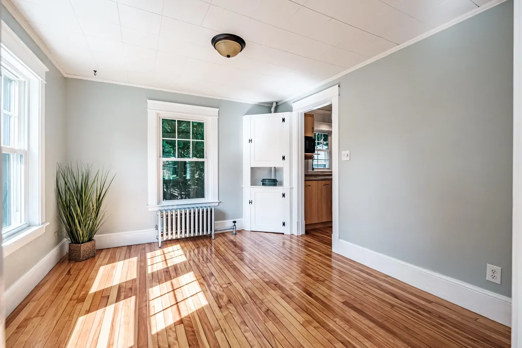 32 Pine Point Road Scarborough ME 04074