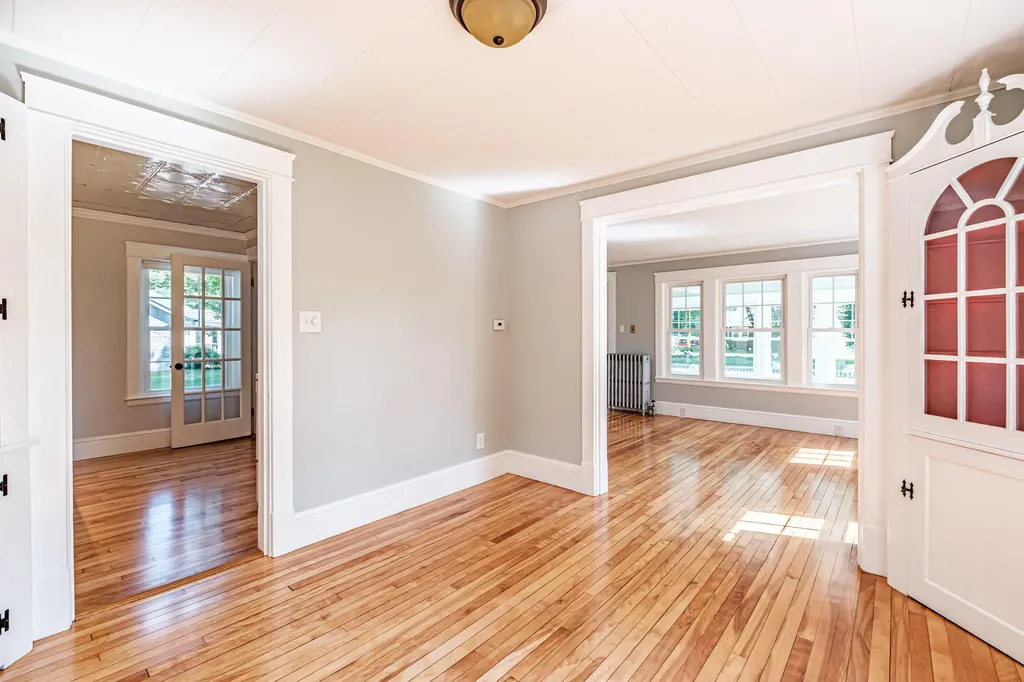 32 Pine Point Road Scarborough ME 04074
