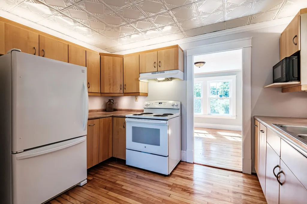 32 Pine Point Road Scarborough ME 04074