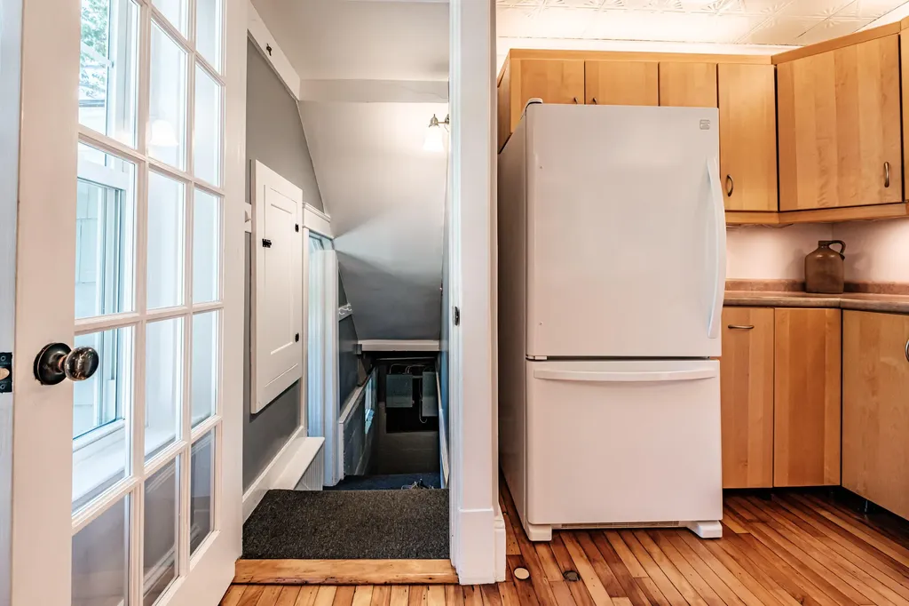 32 Pine Point Road Scarborough ME 04074