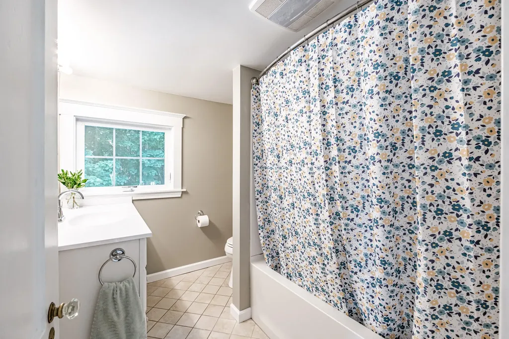 32 Pine Point Road Scarborough ME 04074