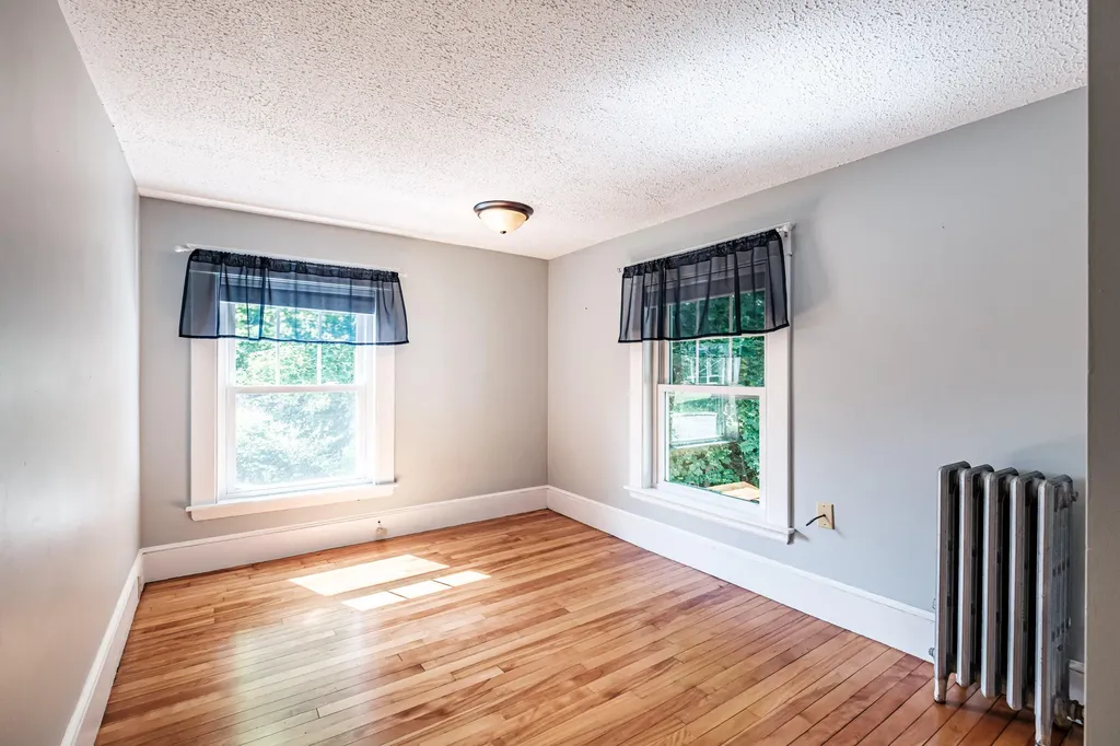 32 Pine Point Road Scarborough ME 04074
